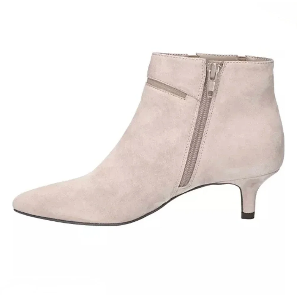 Bella Vita Light Taupe Leather Suede Pointed Toe Kitten Heel Ankle Boots Size 10